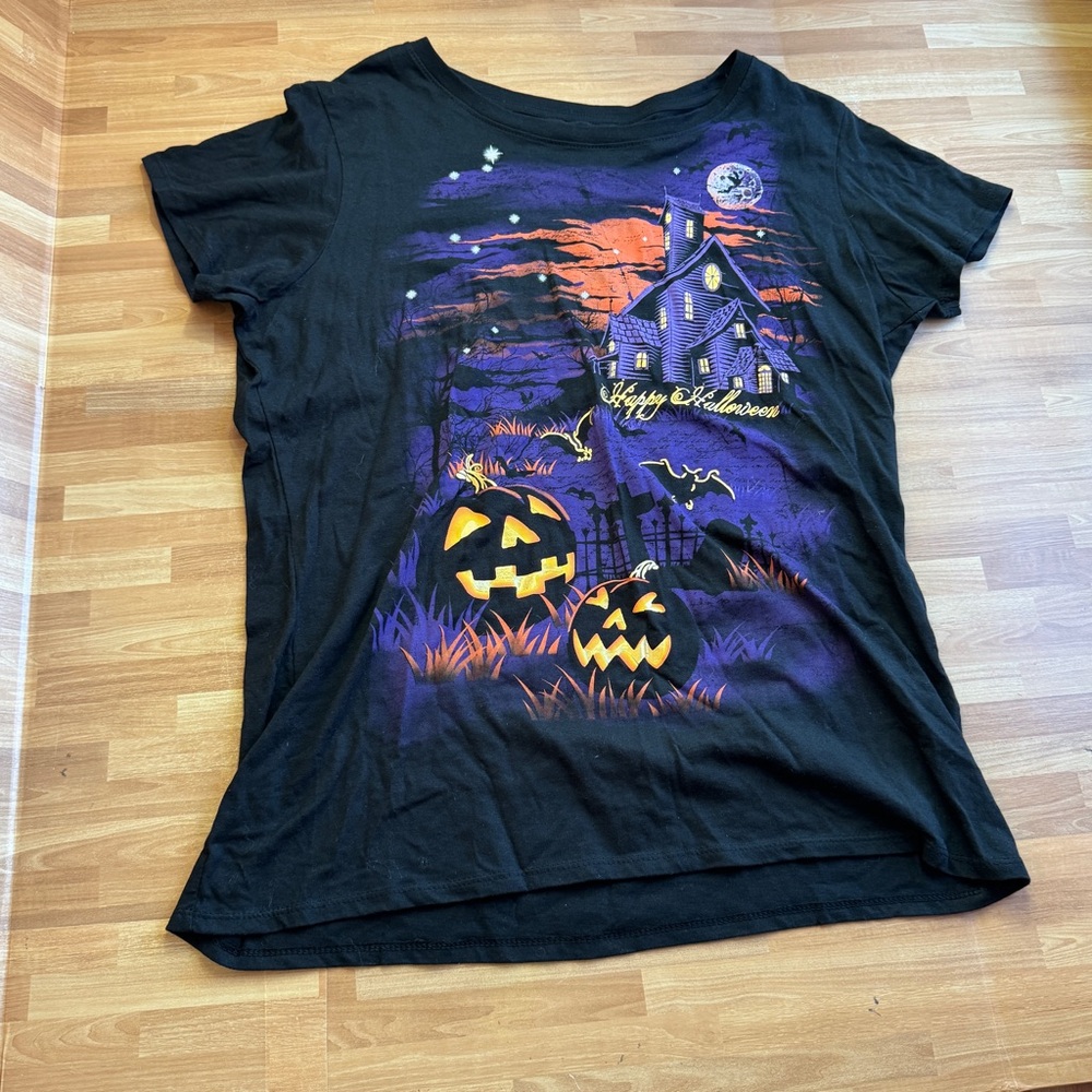 Halloween ladies T-shirt size 2x
